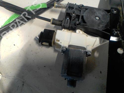 Alzacristallo anteriore destro Alzacristallo anteriore destro FORD MONDEO IV (BA7) [2007-2015] 36740945 36740945
