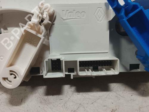 Used Climate control Climate control 36714558 36714558