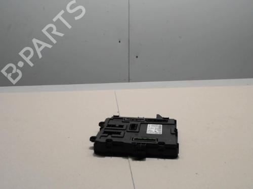 Used Fuse box Fuse box 36725158 36725158