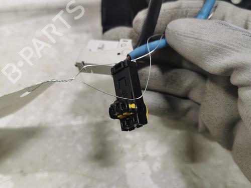Used Steering column stalk Steering column stalk PEUGEOT 207 (WA_, WC_) 1.4 (73 hp) 38955892 38955892
