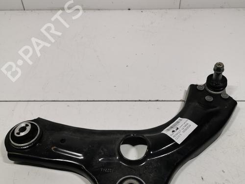 left-front-suspension-arm-renault-clio-v-b7_-2019-36704178 main image