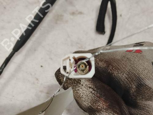 Antenne/Base Antenne/Base PEUGEOT 208 I (CA_, CC_) 1.6 HDi (92 hp) 36714153 36714153