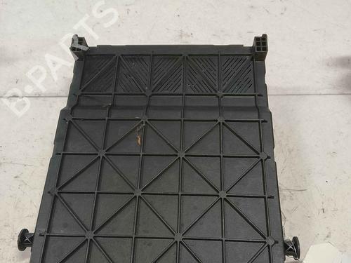 fuse-box-peugeot-206-sw-2ek-2002-36716707 main image