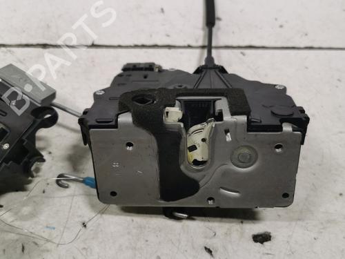 front-left-lock-opel-meriva-b-mpv-s10-2010-2011-2012-2013-2014-2015-2016-2017-36706966 main image