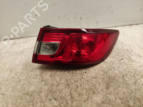 right-taillight-renault-clio-iv-bh_-2012-2013-2014-2015-2016-2017-2018-2019-2020-2021-36750220 main image