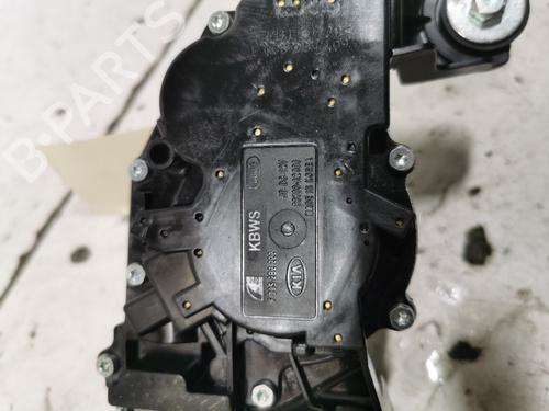 Essuie-glace moteur arrière Essuie-glace moteur arrière KIA CEE'D (JD) 1.6 CRDi 136 (136 hp) 36709224 36709224
