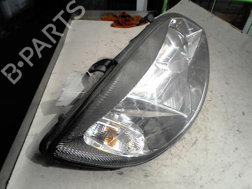 Faro derecho Faro derecho OPEL ZAFIRA A MPV (T98) 2.0 DTI 16V (F75) (101 hp) 36748489 36748489