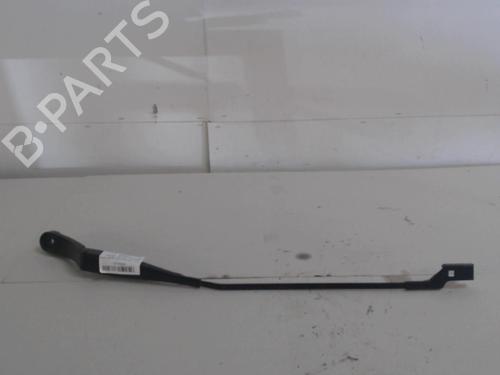 Used Front windshield wiper arm Front windshield wiper arm 36727806 36727806
