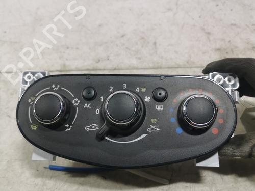 climate-control-dacia-duster-hs_-2010-2011-2012-2013-2014-2015-2016-2017-2018-36717613 main image
