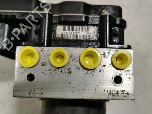 abs-pump-peugeot-508-sw-i-8e_-2010-2011-2012-2013-2014-2015-2016-2017-2018-36710193 main image