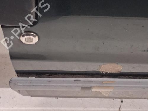 Used Right front door Right front door 39512512 39512512