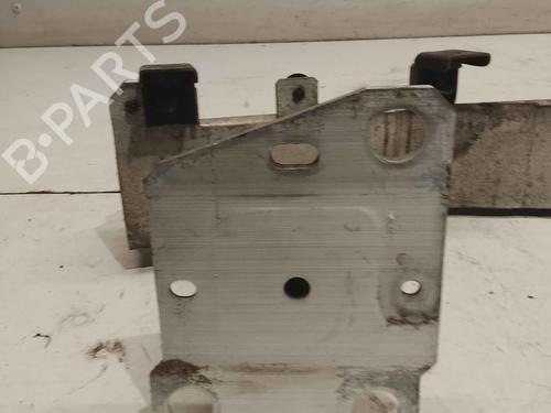 front-bumper-reinforcement-renault-megane-cc-ez01_-2010-2011-2012-2013-2014-2015-36714494 main image