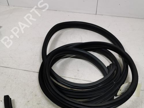 Gummiliste RENAULT MASTER III Platform/Chassis (EV, HV, UV) | BP36710283C142 - Image 2