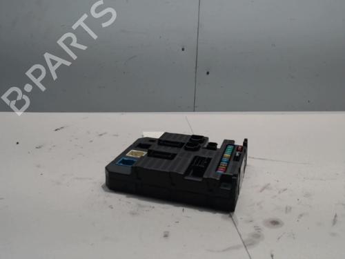 Used Fuse box Fuse box 36727353 36727353