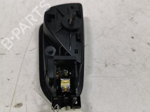 venstre-bagtil-invendig-handtag-renault-captur-ii-hf_-2020-37733758 main image