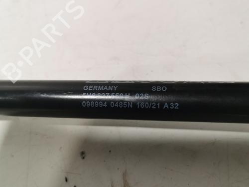 tailgate-lift-support-vw-golf-viii-cd1-da1-2019-36708737 main image