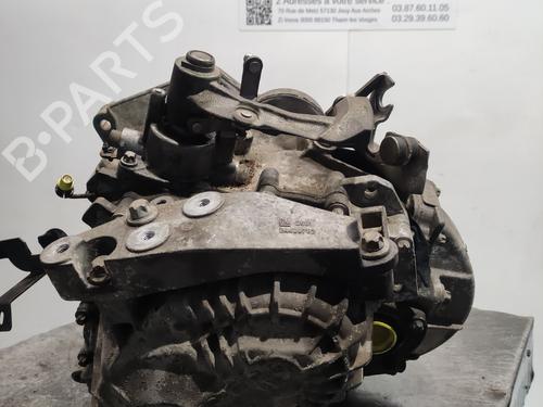 gearbox-opel-astra-h-a04-2004-2005-2006-2007-2008-2009-2010-2011-2012-2013-2014-36705927 main image