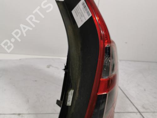right-taillight-dacia-sandero-2008-36711362 main image