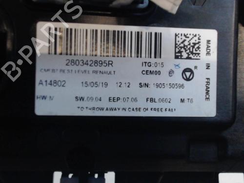 Display RENAULT CAPTUR II (HF_) | BP36729286C48 - Image 2
