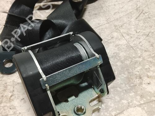 front-right-seatbelt-dacia-sandero-2008-40018407 main image