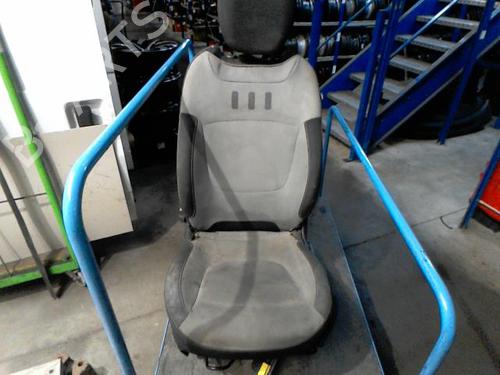 Left front seat RENAULT CAPTUR I (J5_, H5_) 1.5 dCi 90 (J5N4, J5M5, J5MW, J5M6, J5AL, J5AJ) | BP36745244C15 - Image 4