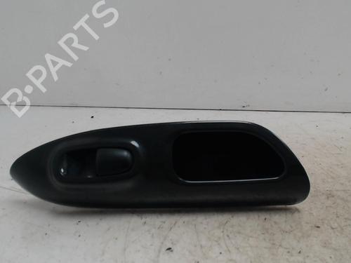 Comutador vidro trás direito Comutador vidro trás direito NISSAN JUKE (F15) 1.5 dCi (110 hp) 36745033 36745033