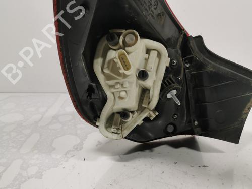 Fanale portellone destro Fanale portellone destro 39177329 39177329