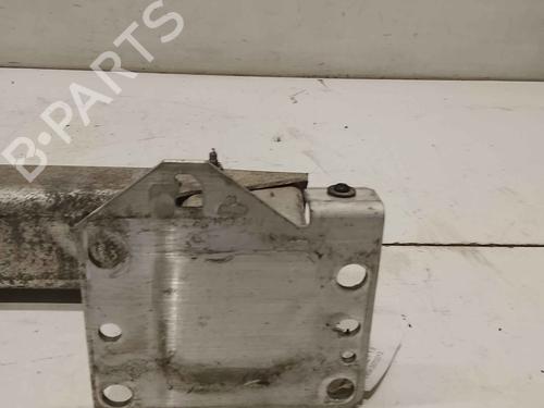 Used Front bumper reinforcement Front bumper reinforcement 36713509 36713509