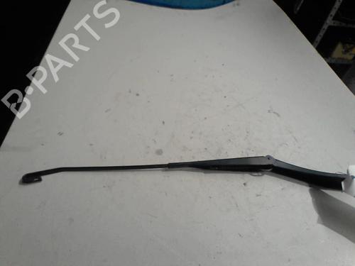 front-windshield-wiper-arm-dacia-duster-hs_-2010-2011-2012-2013-2014-2015-2016-2017-2018-36741180 main image