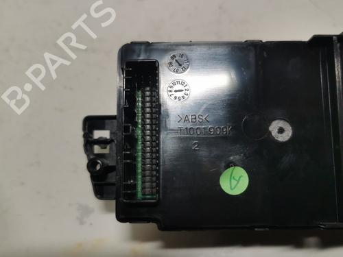 Used Climate control Climate control 37203183 37203183