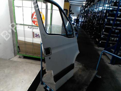Used Right front door Right front door RENAULT MASTER II Van (FD) 2.5 dCi (FD01, FD02, FD21, FD22, FD31, FD32, FD3Y, FD71,... (120 hp) 36748979 36748979