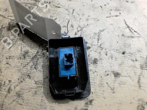 Used Right front window switch Right front window switch PEUGEOT BIPPER (AA_) 1.3 HDi 75 (75 hp) 36748390 36748390