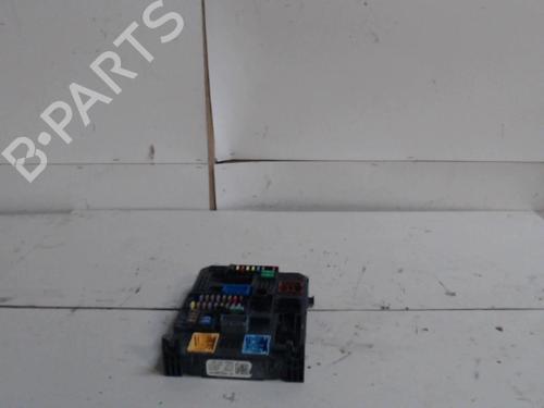 Used Fuse box Fuse box 36732262 36732262