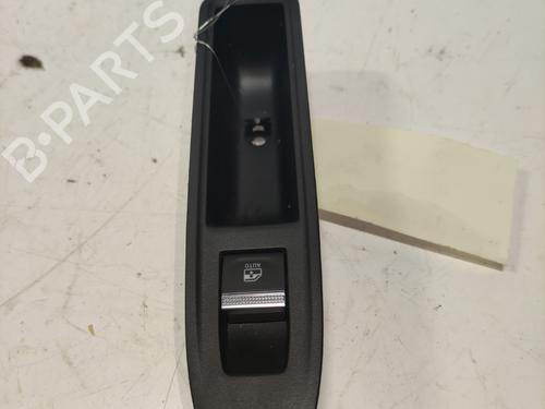 left-rear-window-switch-renault-captur-ii-hf_-2020-36704262 main image