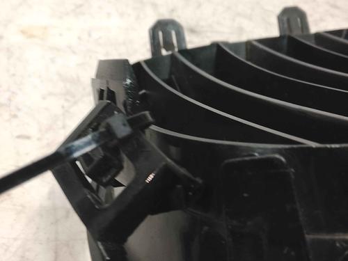 Grill Grill BMW 5 (E60) 525 i (192 hp) 36716308 36716308