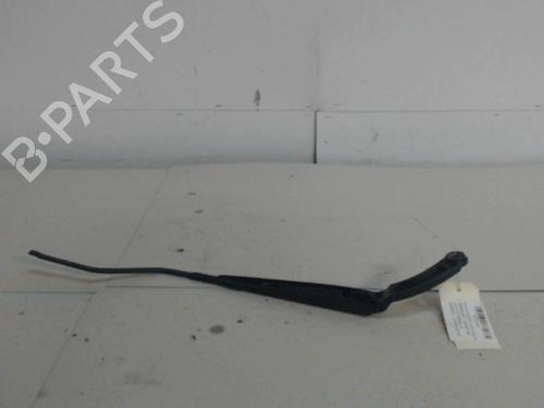 front-windshield-wiper-arm-renault-clio-iv-bh_-2012-2013-2014-2015-2016-2017-2018-2019-2020-2021-36729581 main image
