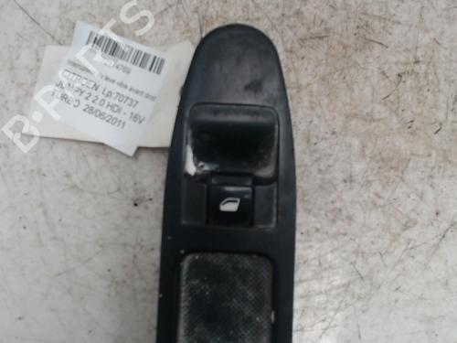Used Right front window switch Right front window switch CITROËN JUMPY II (VF7) 2.0 HDi 140 (136 hp) 36742639 36742639