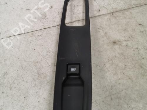right-front-window-switch-renault-captur-i-j5_-h5_-2013-36718138 main image