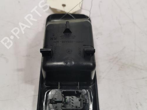 Used Right front window switch Right front window switch FORD KUGA I 2.0 TDCi 4x4 (136 hp) 36711257 36711257
