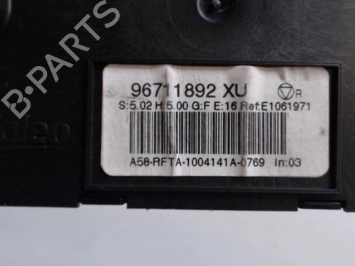 Used Climate control Climate control 36733856 36733856
