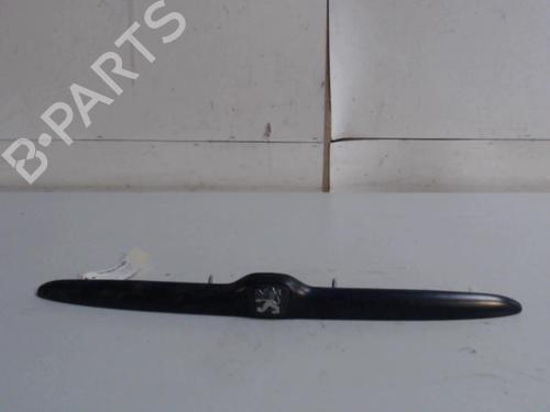 Luz central traseira Luz central traseira PEUGEOT 206 Hatchback (2A/C) [1998-2012] 36736112 36736112