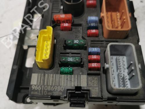 Used Fuse box Fuse box 36708003 36708003