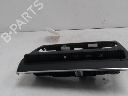 Warning switch RENAULT CAPTUR II (HF_) | BP36741130I22 - Image 2