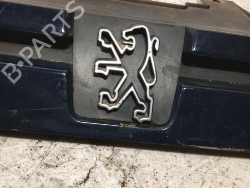 Used Grille Grille PEUGEOT 306 Hatchback (7A, 7C, N3, N5) 1.4 (75 hp) 40270366 40270366