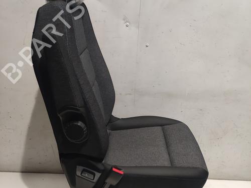 left-front-seat-renault-master-iv-van-f8__-2024-36710958 main image