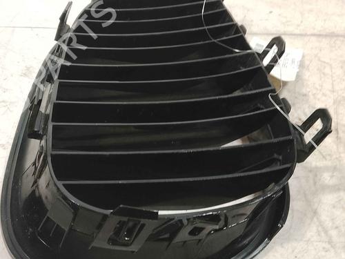 Grill Grill BMW 5 (E60) 525 i (192 hp) 36716309 36716309