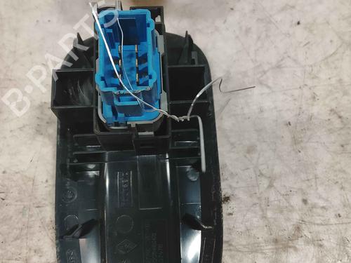 right-front-window-switch-renault-kangoo-express-fw01_-2008-36714993 main image