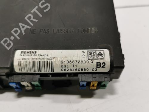 Used Fuse box Fuse box 36726567 36726567