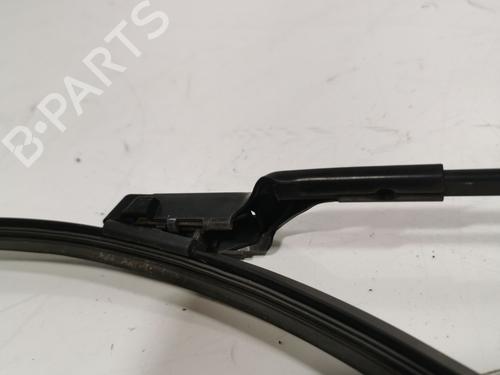 front-windshield-wiper-arm-seat-leon-1p1-2005-2006-2007-2008-2009-2010-2011-2012-2013-36708960 main image