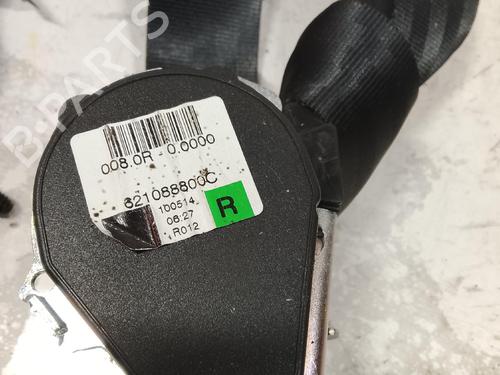 front-right-seatbelt-dacia-sandero-ii-2012-40054944 main image